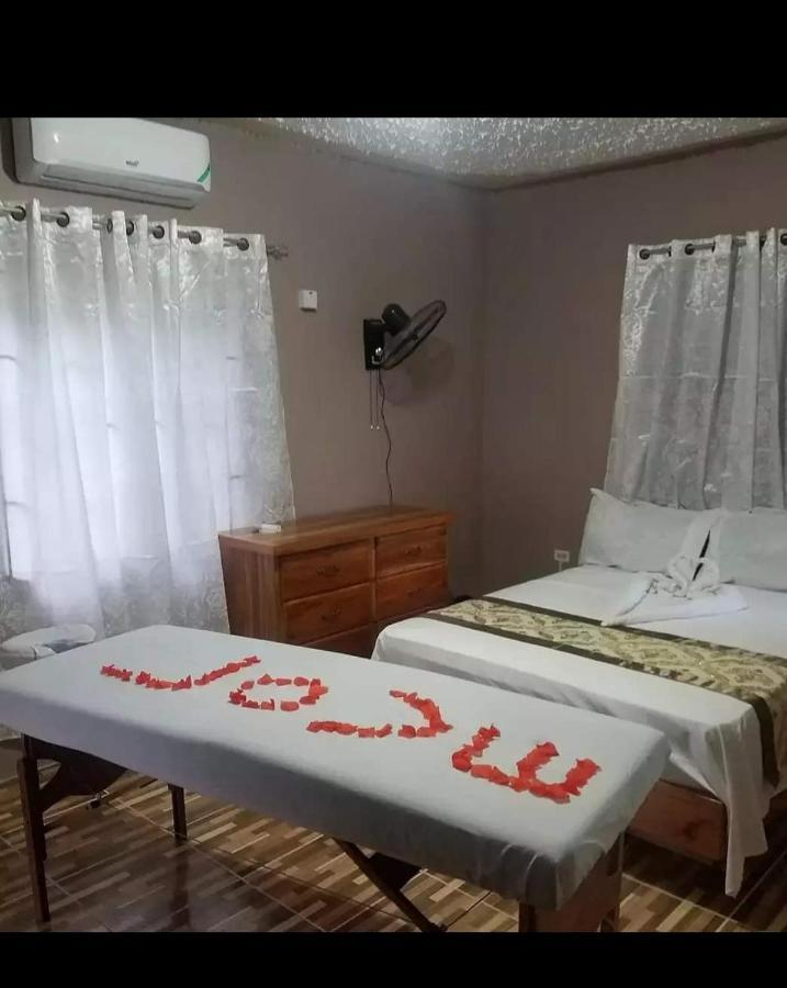 Mesmerize Guest House 安东尼奥港 外观 照片