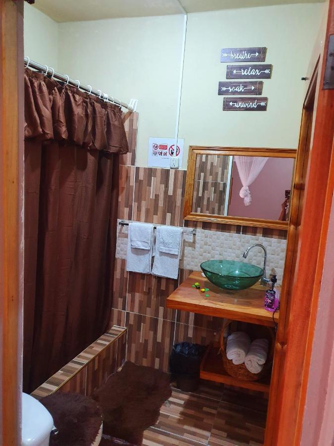 Mesmerize Guest House 安东尼奥港 外观 照片