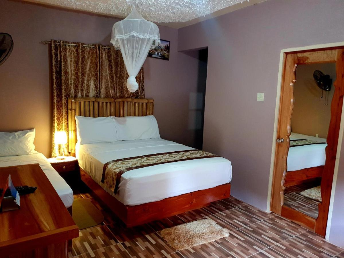 Mesmerize Guest House 安东尼奥港 外观 照片